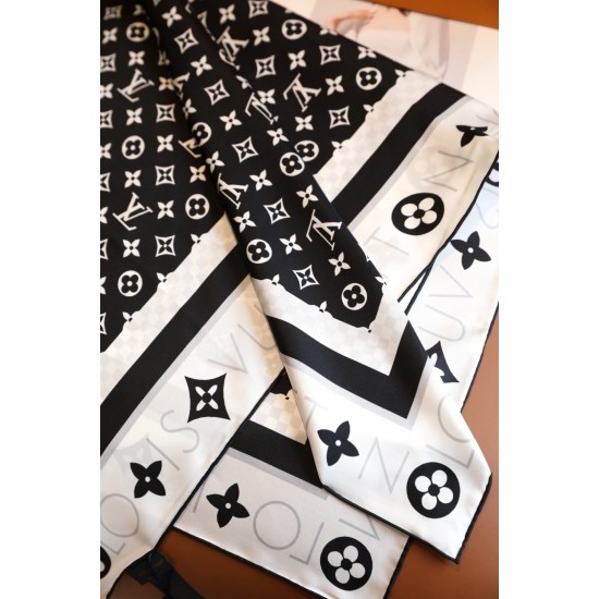 LV Scarf Good Quality