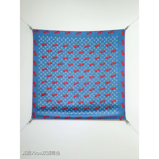 LV Scarf Good Quality