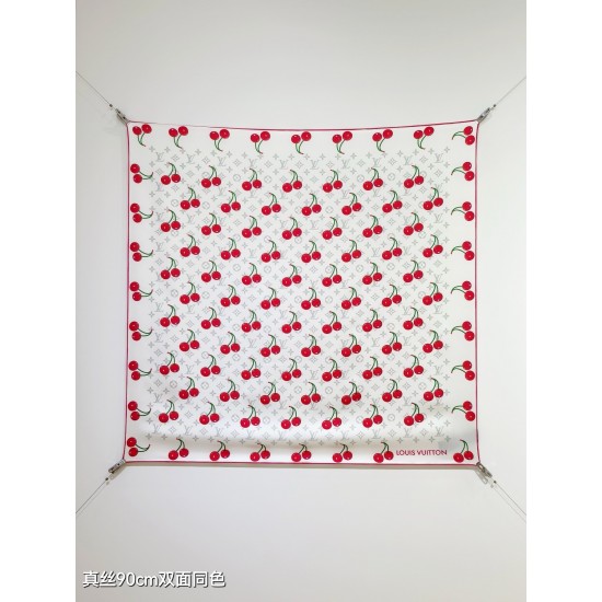 LV Scarf Good Quality