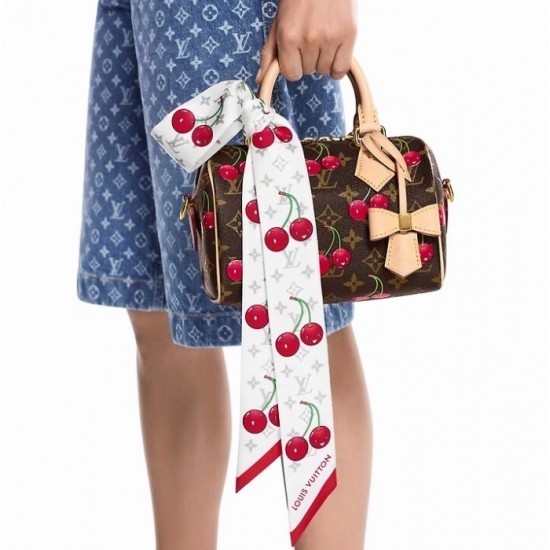 LV Scarf Good Quality