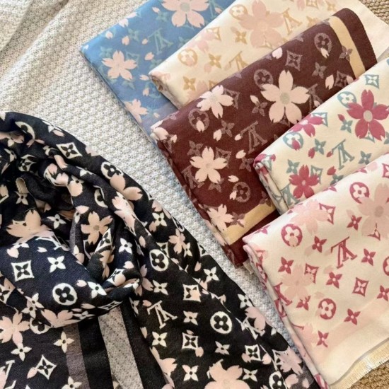 LV Scarf Good Quality