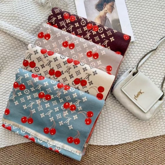 LV Scarf Good Quality