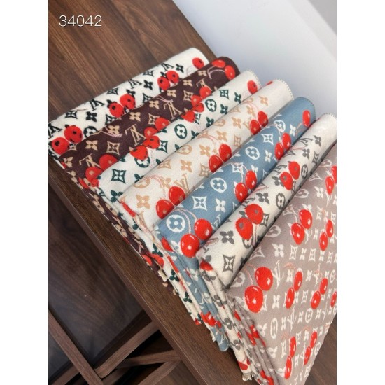 LV Scarf Good Quality