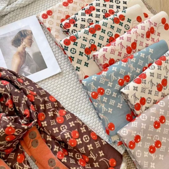 LV Scarf Good Quality