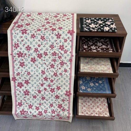 LV Scarf Good Quality