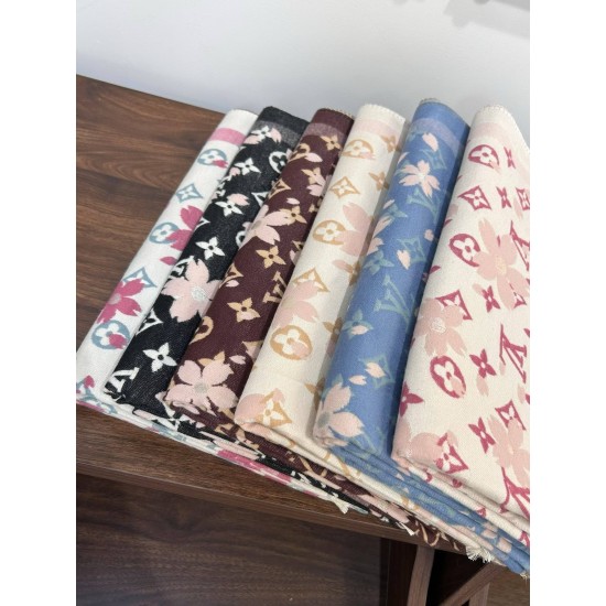 LV Scarf Good Quality