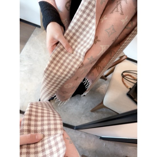 LV Scarf Good Quality