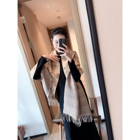 LV Scarf Good Quality