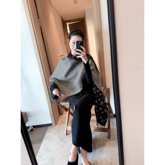 LV Scarf Good Quality