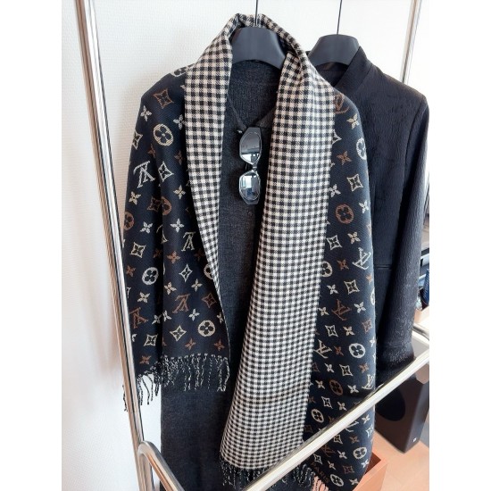 LV Scarf Good Quality