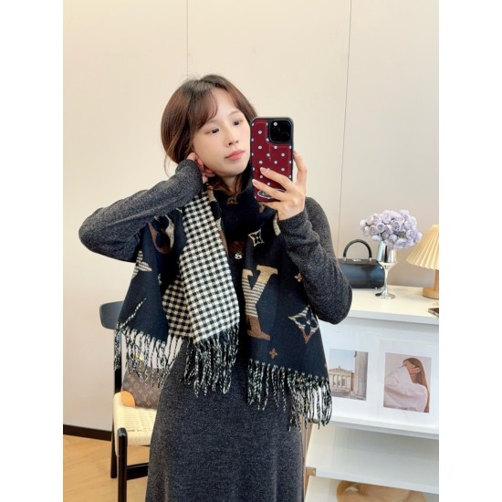 LV Scarf Good Quality