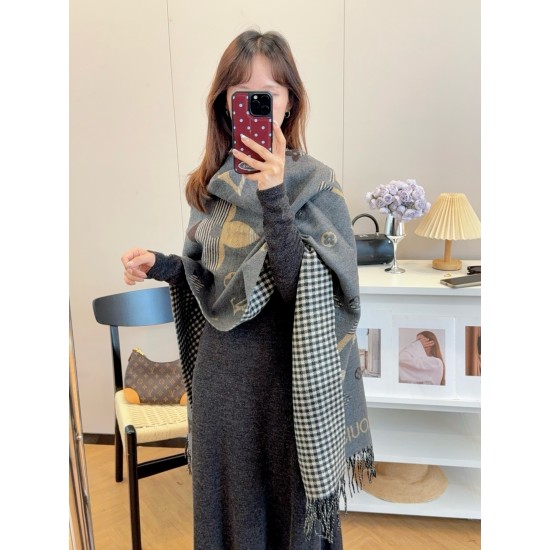 LV Scarf Good Quality