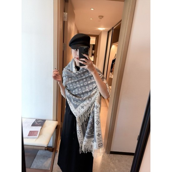 LV Scarf Good Quality