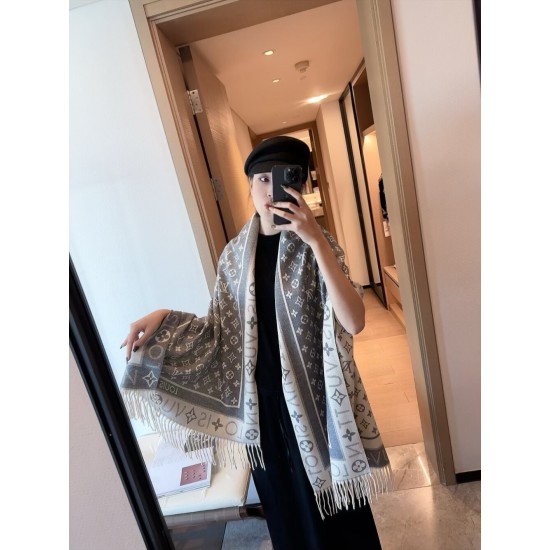 LV Scarf Good Quality