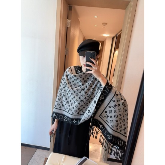 LV Scarf Good Quality