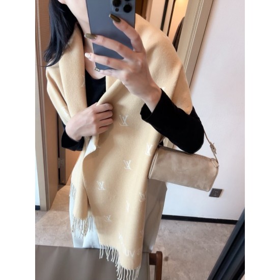 LV Scarf Good Quality