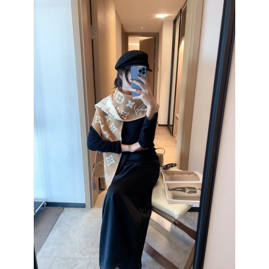 LV Scarf Good Quality