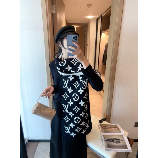 LV Scarf Good Quality