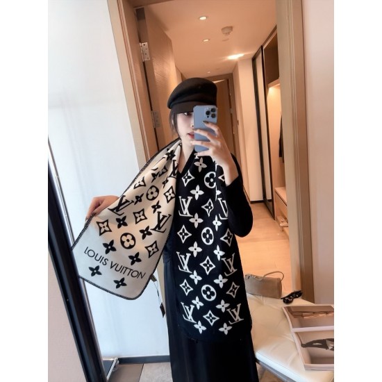 LV Scarf Good Quality