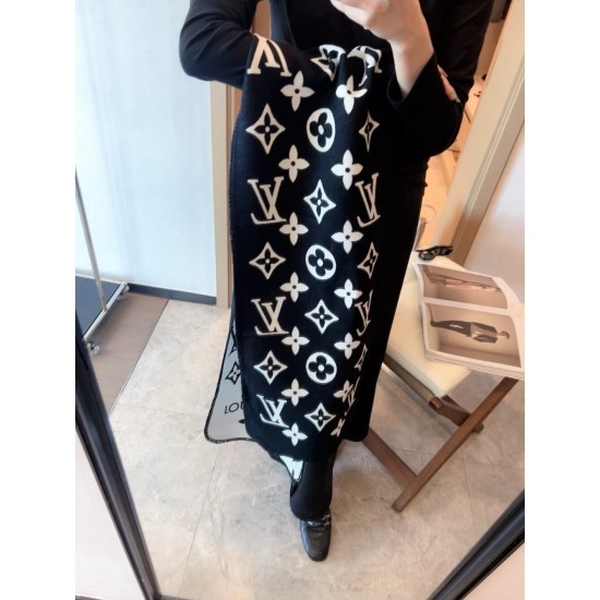 LV Scarf Good Quality