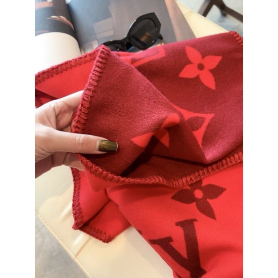 LV Scarf Good Quality