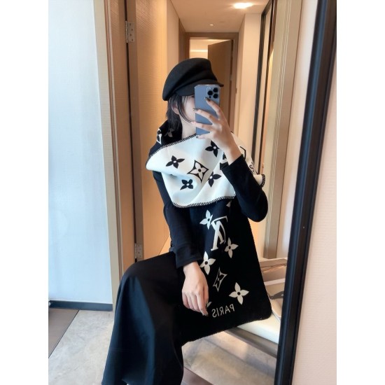LV Scarf Good Quality