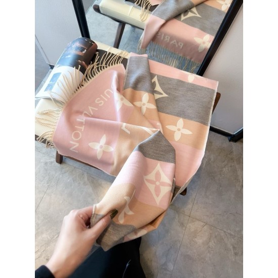 LV Scarf Good Quality