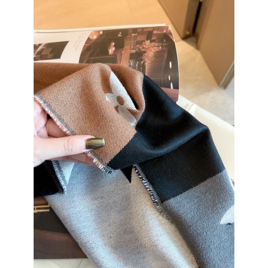 LV Scarf Good Quality
