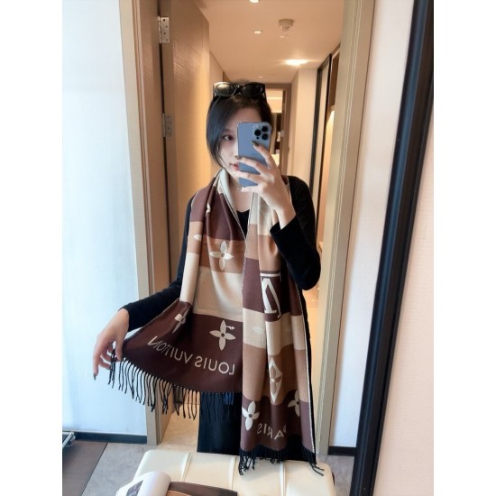 LV Scarf Good Quality