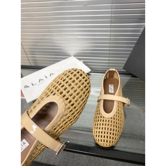 Alaia Shoes Women Top Quality
size 35-41