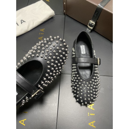 Alaia Shoes Women Top Quality
size 35-41
