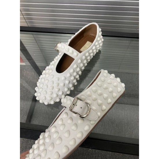 Alaia Shoes Women Top Quality
size 35-41