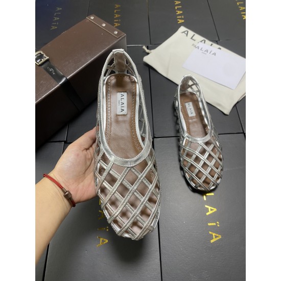 Alaia Shoes Women Top Quality
size 35-41