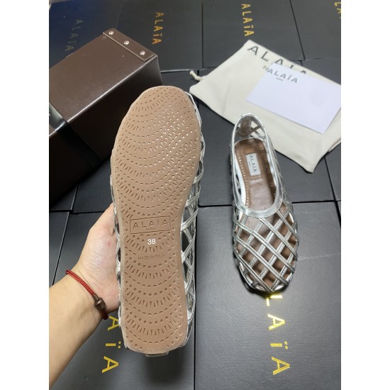 Alaia Shoes Women Top Quality
size 35-41