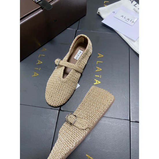 Alaia Shoes Women Top Quality
size 35-41