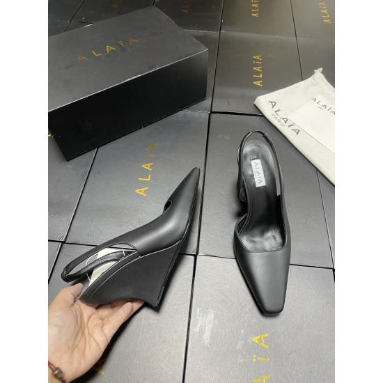 Alaia Shoes Women Top Quality
size 35-41