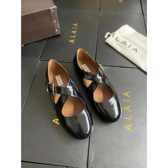 Alaia Shoes Women Top Quality
size 35-41