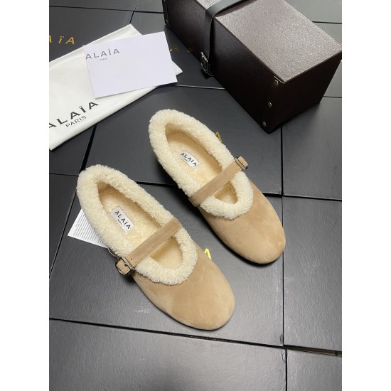 Alaia Shoes Women Top Quality
size 35-41