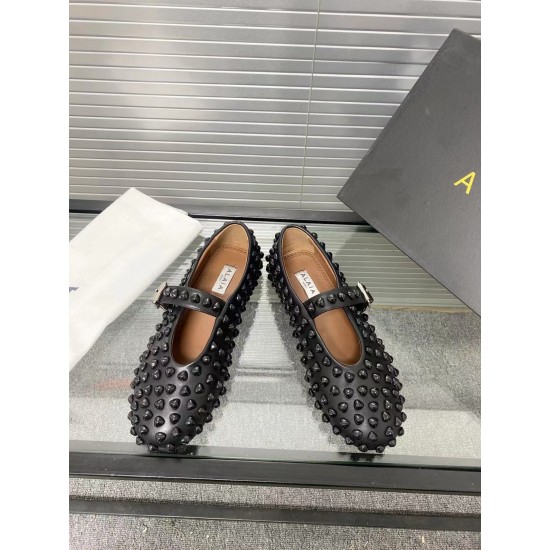 Alaia Shoes Women Top Quality
size 35-41
