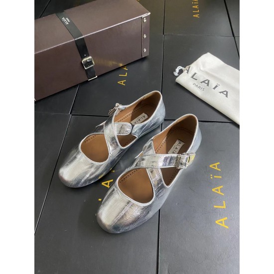 Alaia Shoes Women Top Quality
size 35-41
