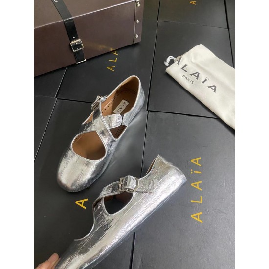Alaia Shoes Women Top Quality
size 35-41