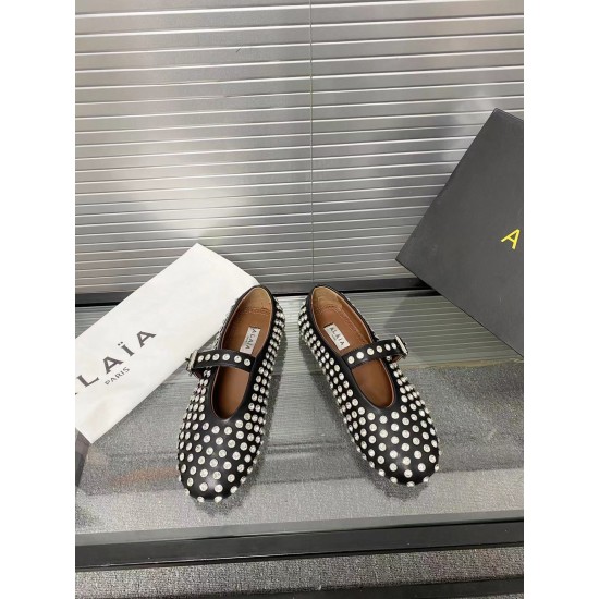 Alaia Shoes Women Top Quality
size 35-41