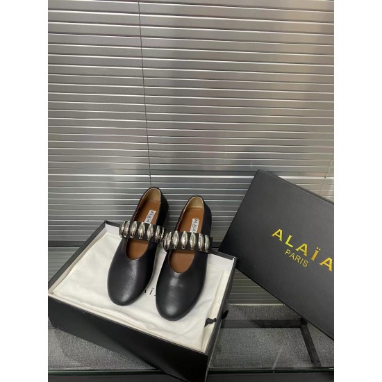Alaia Shoes Women Top Quality
size 35-41