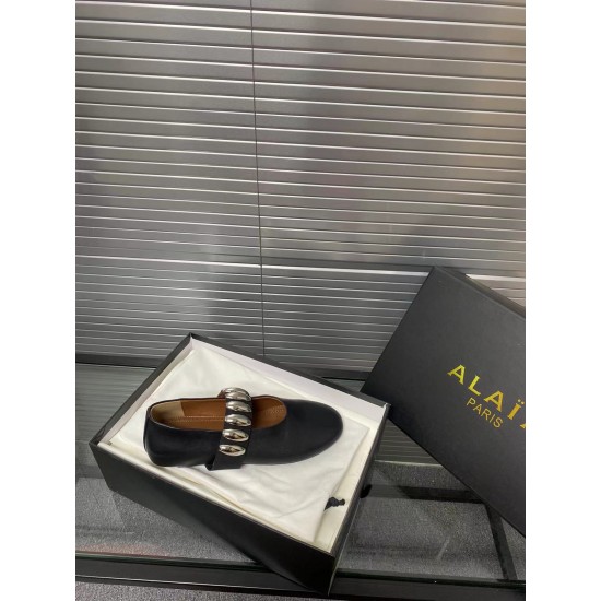 Alaia Shoes Women Top Quality
size 35-41