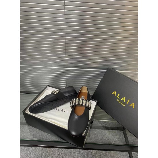 Alaia Shoes Women Top Quality
size 35-41