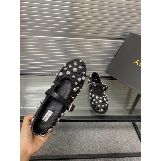 Alaia Shoes Women Top Quality
size 35-41
