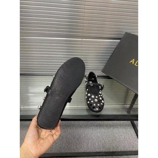 Alaia Shoes Women Top Quality
size 35-41