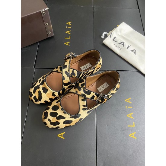 Alaia Shoes Women Top Quality
size 35-41