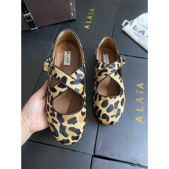 Alaia Shoes Women Top Quality
size 35-41