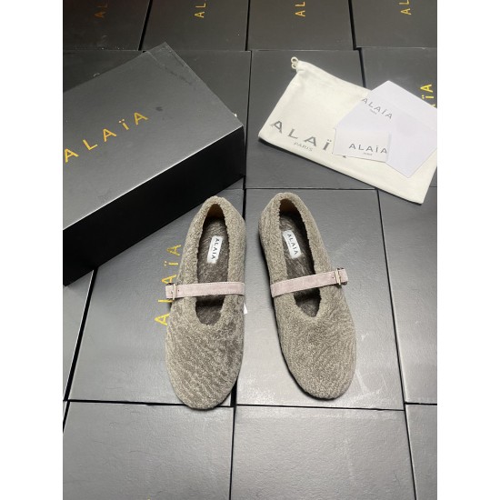 Alaia Shoes Women Top Quality
size 35-41